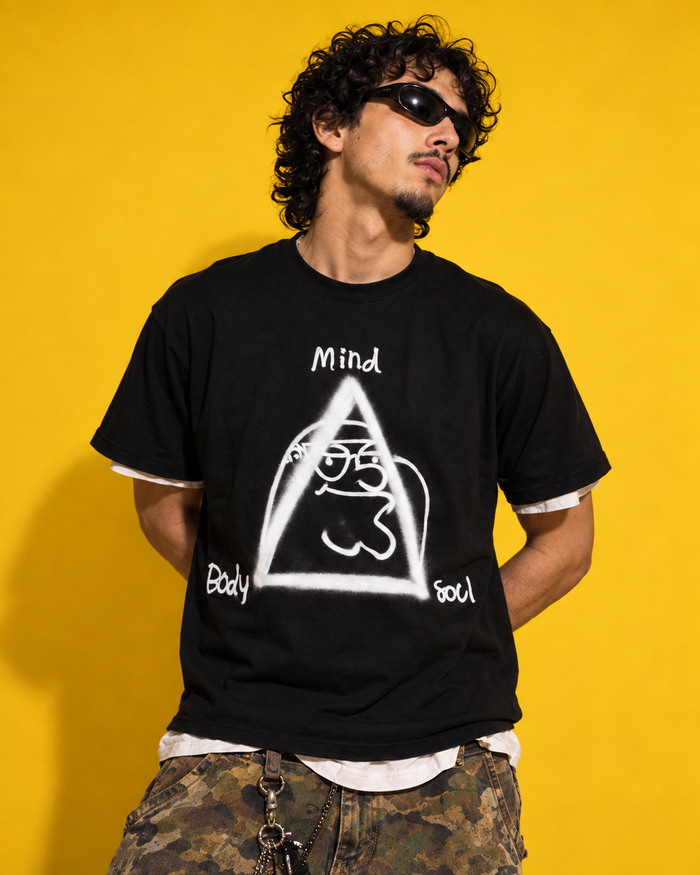 Airbrushed Peter Griffin Mind Body Soul tee in black, worn in the wild
